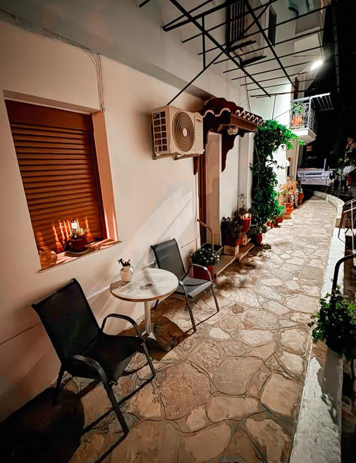 Miltiadis Apartments Коккари Экстерьер фото